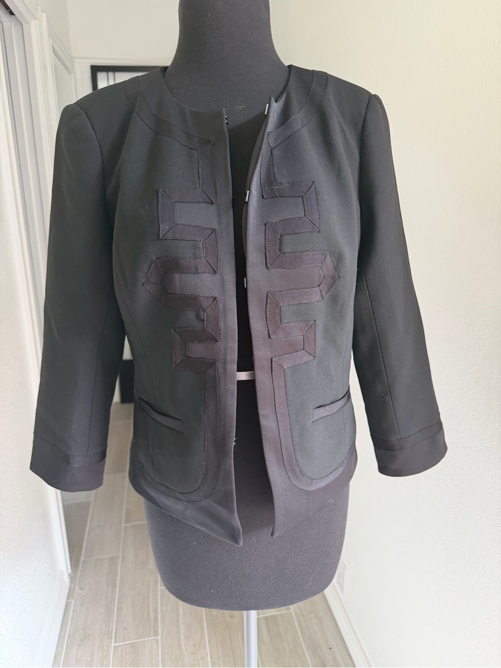 Trina Turk Black Women's Cropped Open-Front Jacket 4